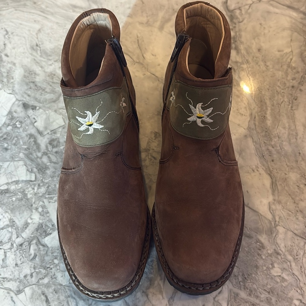 Ara Naturform brown suede booties with embroidered flowers, UK 5 1/2